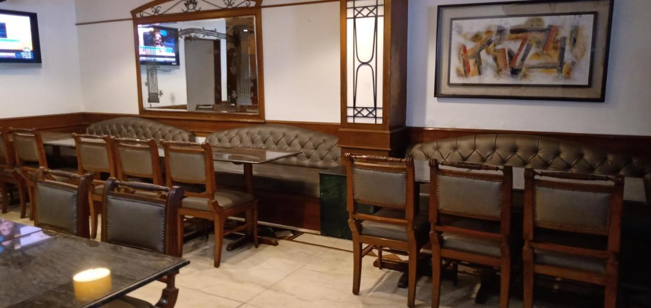 Hotel Fabexpress Kwality Regency Chandīgarh Esterno foto