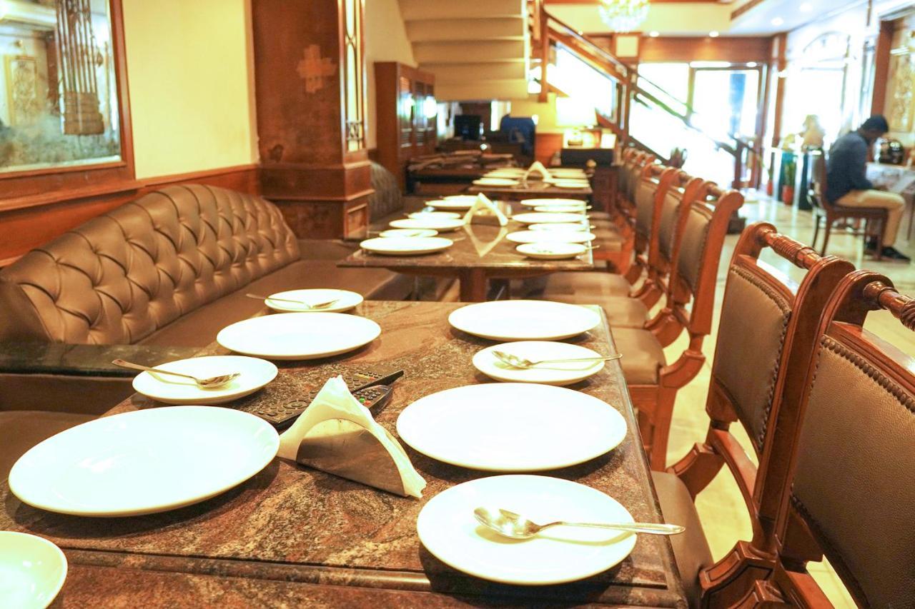 Hotel Fabexpress Kwality Regency Chandīgarh Esterno foto