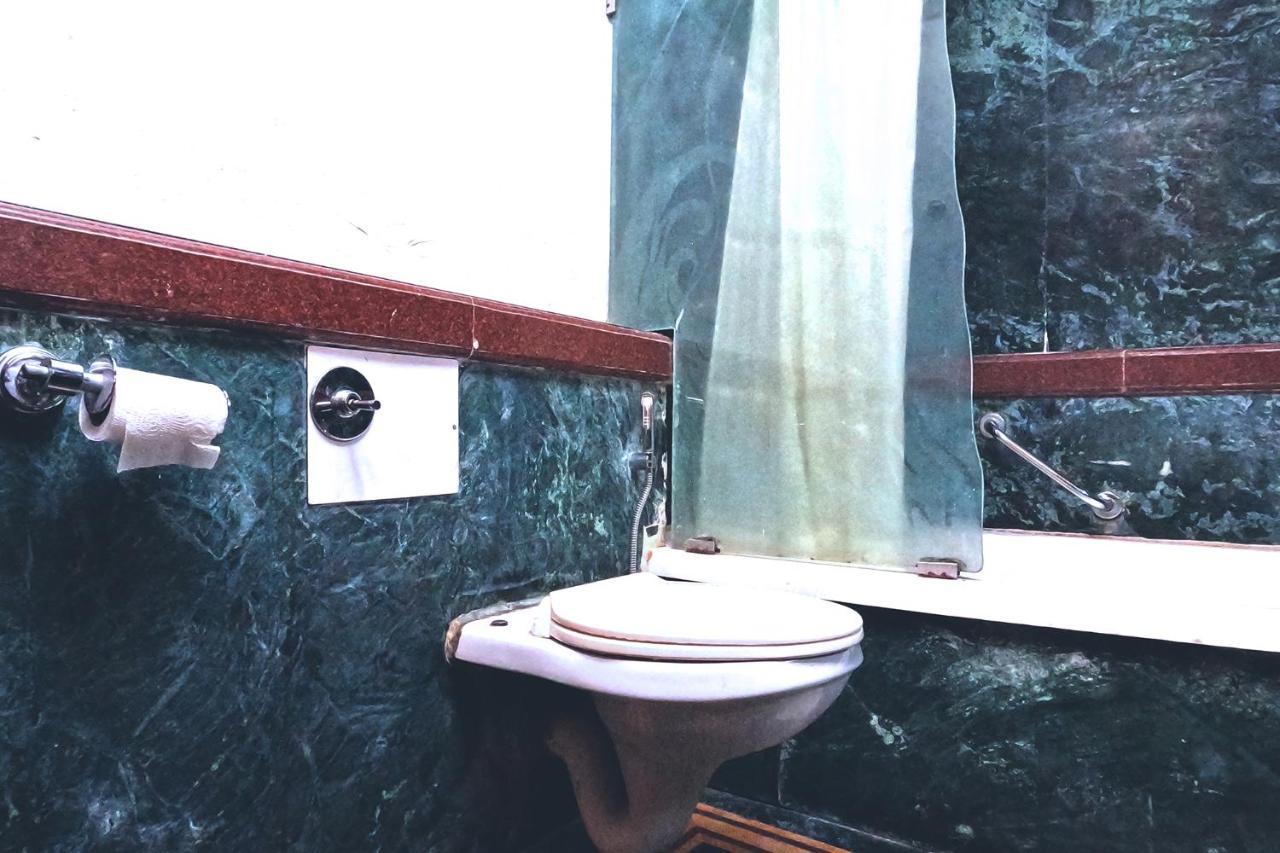 Hotel Fabexpress Kwality Regency Chandīgarh Esterno foto